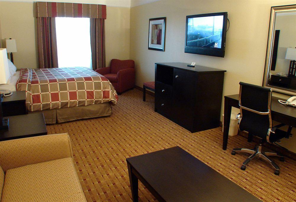 Super 8 By Wyndham Hidalgo At La Plaza Mall & Mcallen Airport Dış mekan fotoğraf