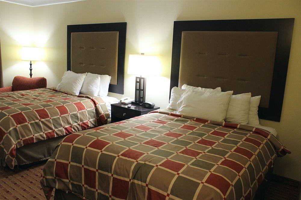 Super 8 By Wyndham Hidalgo At La Plaza Mall & Mcallen Airport Dış mekan fotoğraf