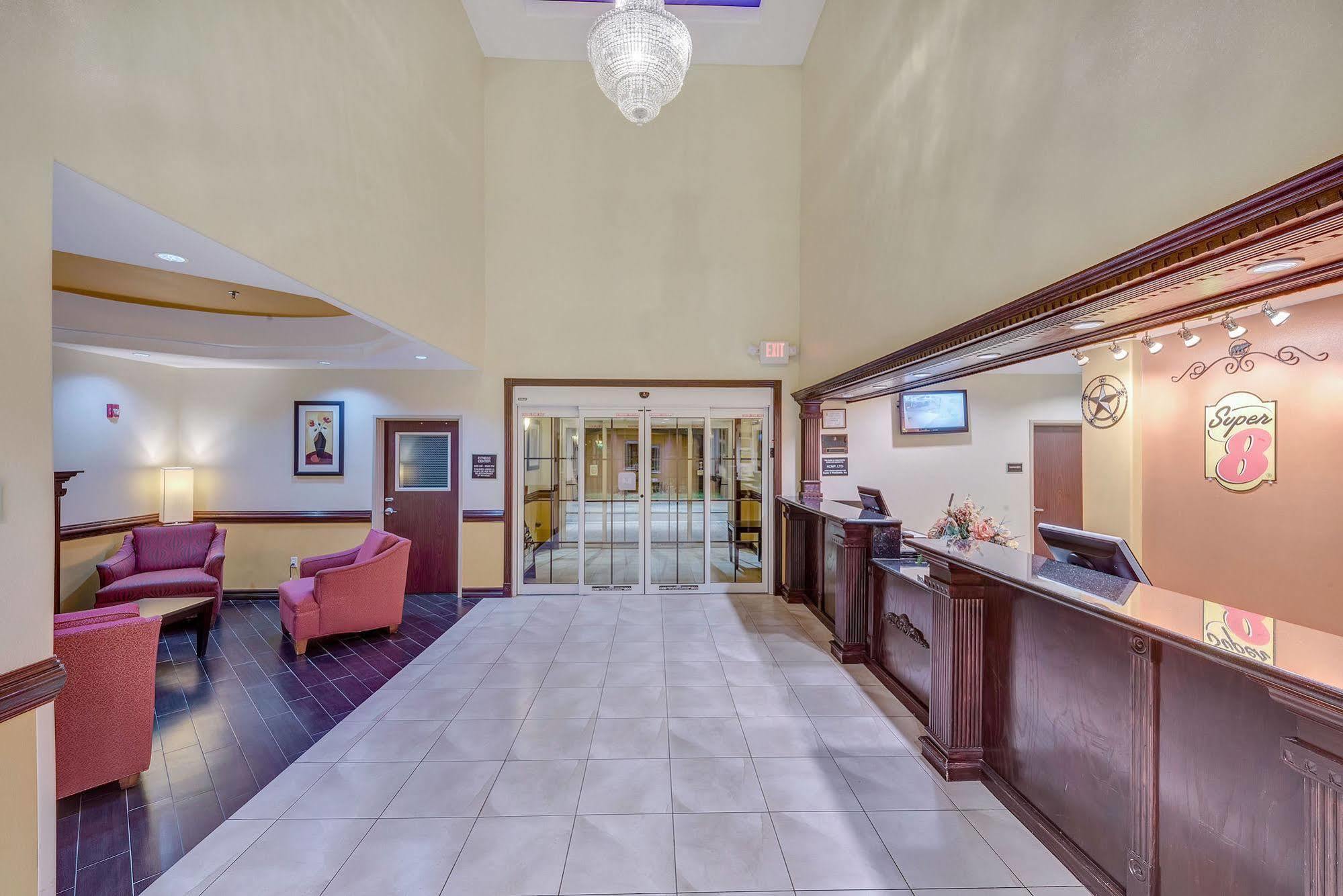 Super 8 By Wyndham Hidalgo At La Plaza Mall & Mcallen Airport Dış mekan fotoğraf